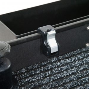 Box short with 2x quick clamps - Image 4